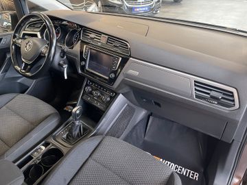 MYAUTOCENTER – Gebraucht- und Jahreswagen mit Werkstattservice in Pfaffenhofen Volkswagen Touran Comfortline BMTStart-Stopp *7-Sitzer*TÜV