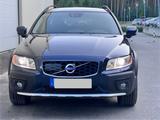 Volvo XC70 D4 Blis ACC Schiebd Standh Leder - Volvo XC70 mit Diesel-Antrieb: Kombi
