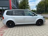 Volkswagen Touran 7-Sitzer TÜV/INSP. Neu 1 Hand - VW Touran von 2015