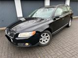 Volvo V70 2.0 Kinetic/ Xenon/ Sitzh./ Temp... - Volvo V70 mit Benzin-Antrieb: Kombi, 2.0
