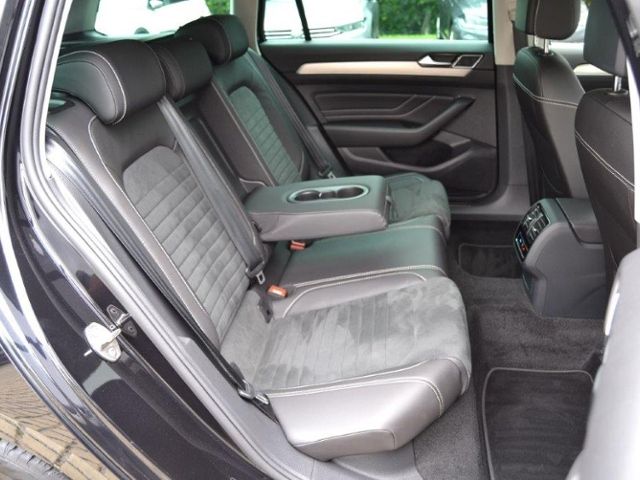 Passat Variant 2.0 TDI DSG Elegance IQ.DRIVE/AHK