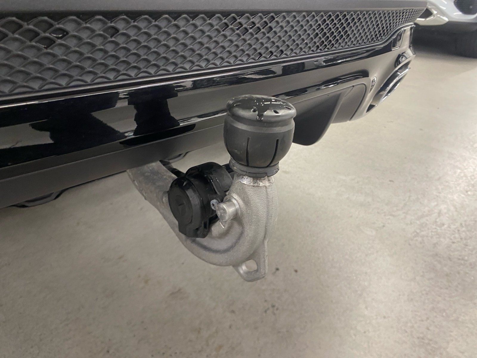 Fahrzeugabbildung Mercedes-Benz GLB 220 d 4M AMG*AHK*Technik*STDHZG*HUD*Dist*360