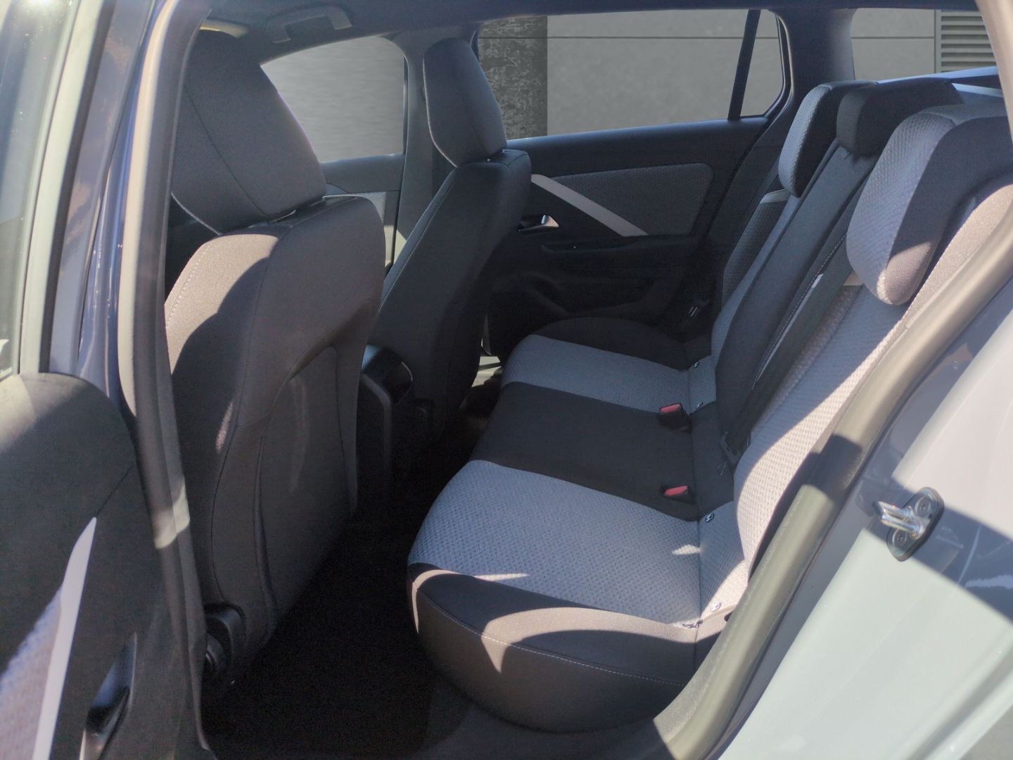 Opel Astra - Bild 9