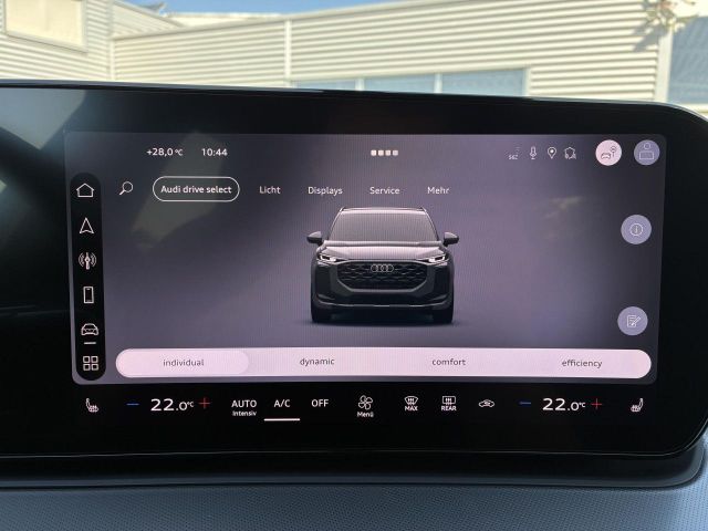 Q3 SUV 1.5 TFSI S-TRONIC S-LINE LED+ACC+CAM+NAVI