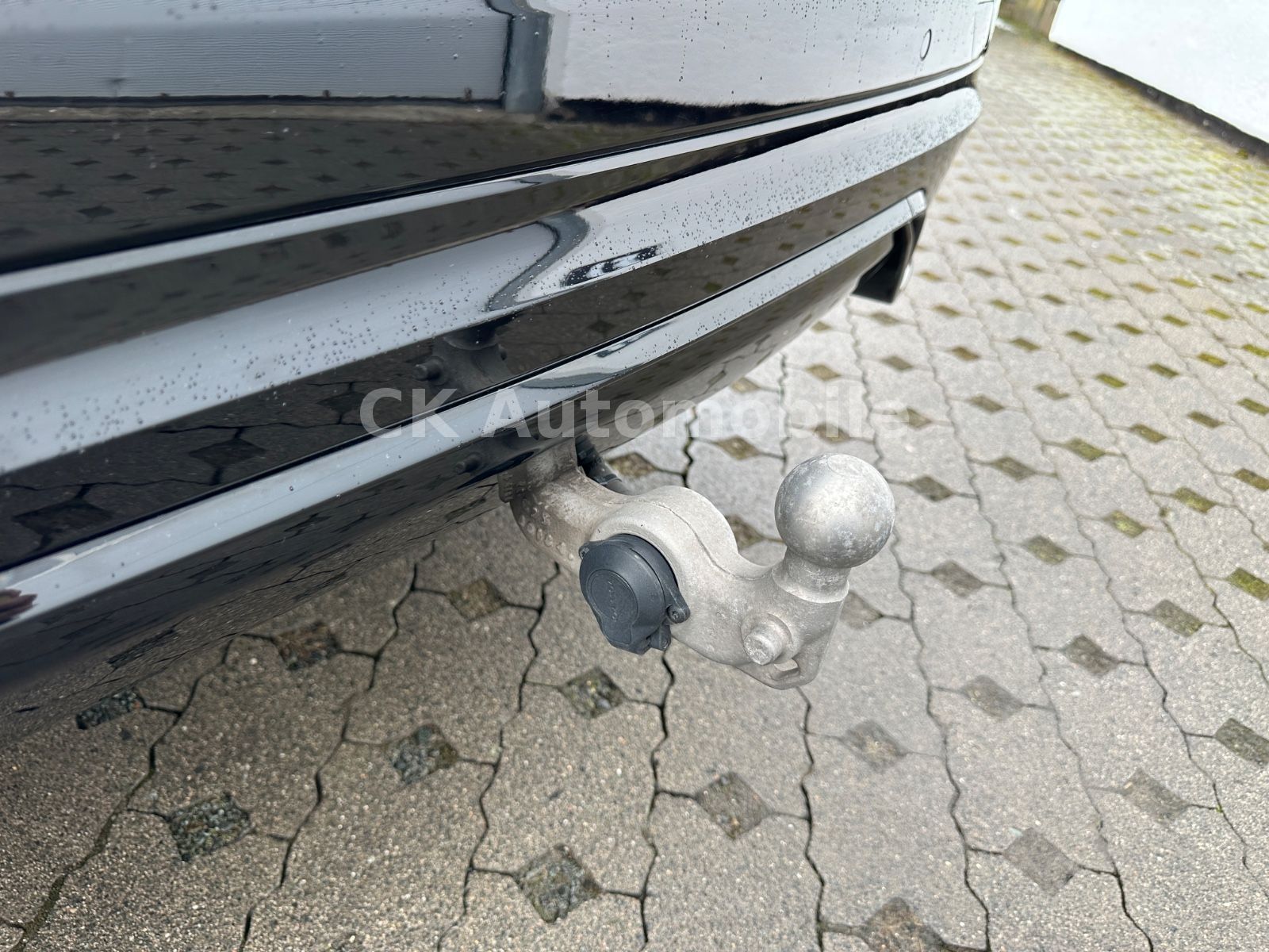 Fahrzeugabbildung Volvo XC60 T6 AWD Recharge Plus Dark/Pano/BLIS/AHK