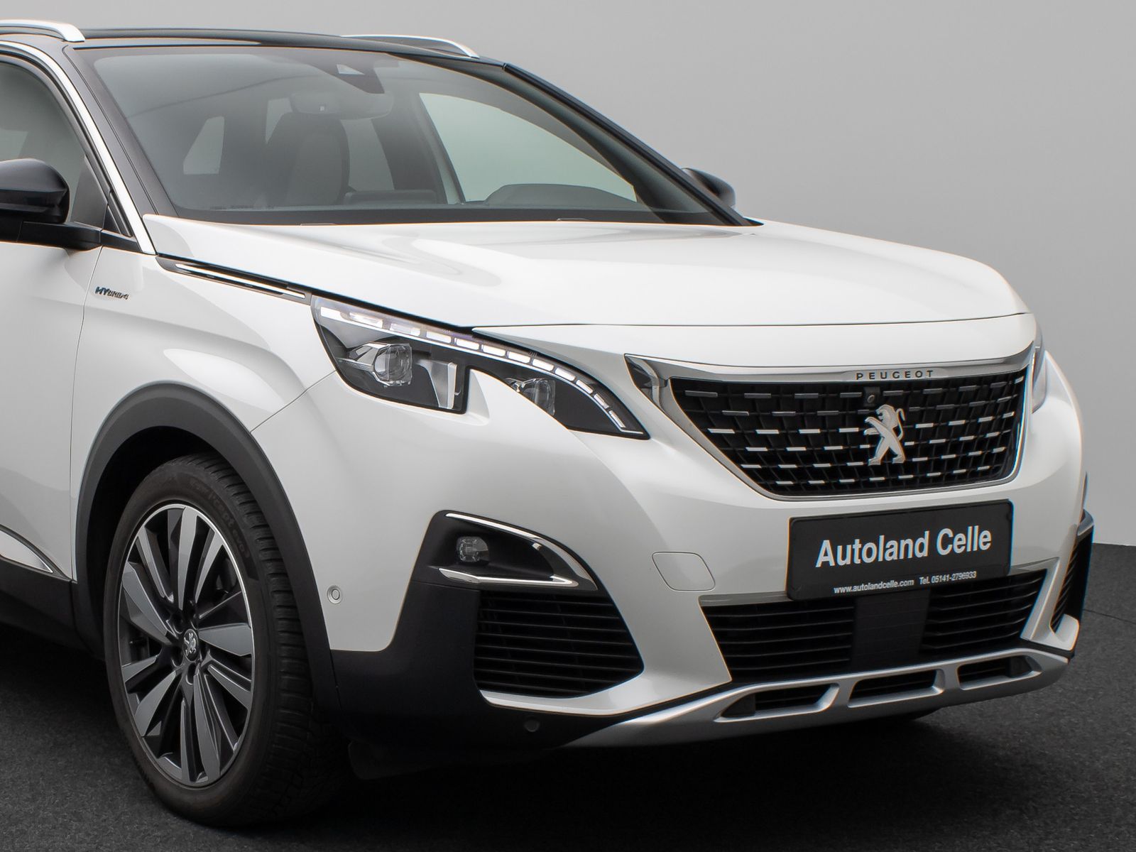 Fahrzeugabbildung Peugeot 3008 Hybrid4 300 GT Panorama 360° Massage AHK