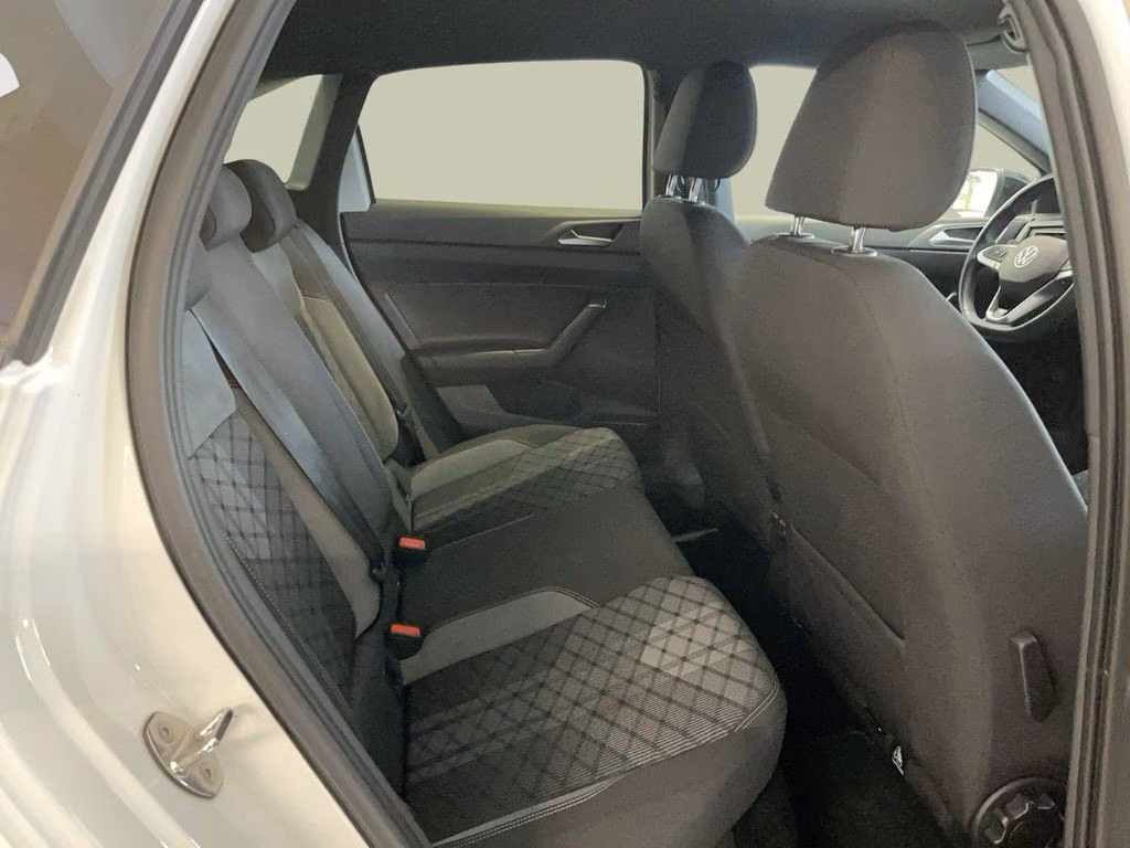 Volkswagen Taigo 1.5 TSI DSG R-Line AHK Navi LED ACC RFK