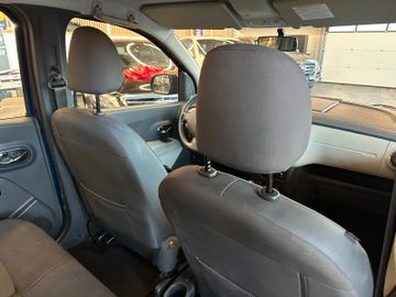 MYAUTOCENTER – Gebraucht- und Jahreswagen mit Werkstattservice in Pfaffenhofen Dacia Lodgy *7-Sitzer*1. Hand*Klima*Radio*