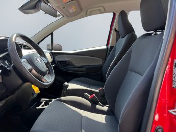 Toyota Yaris - 7