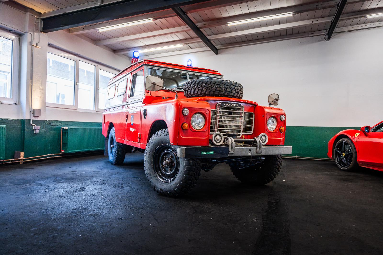Land Rover Serie III * CH FEUERWEHR * Ungeschweißt * 6 Cyl.