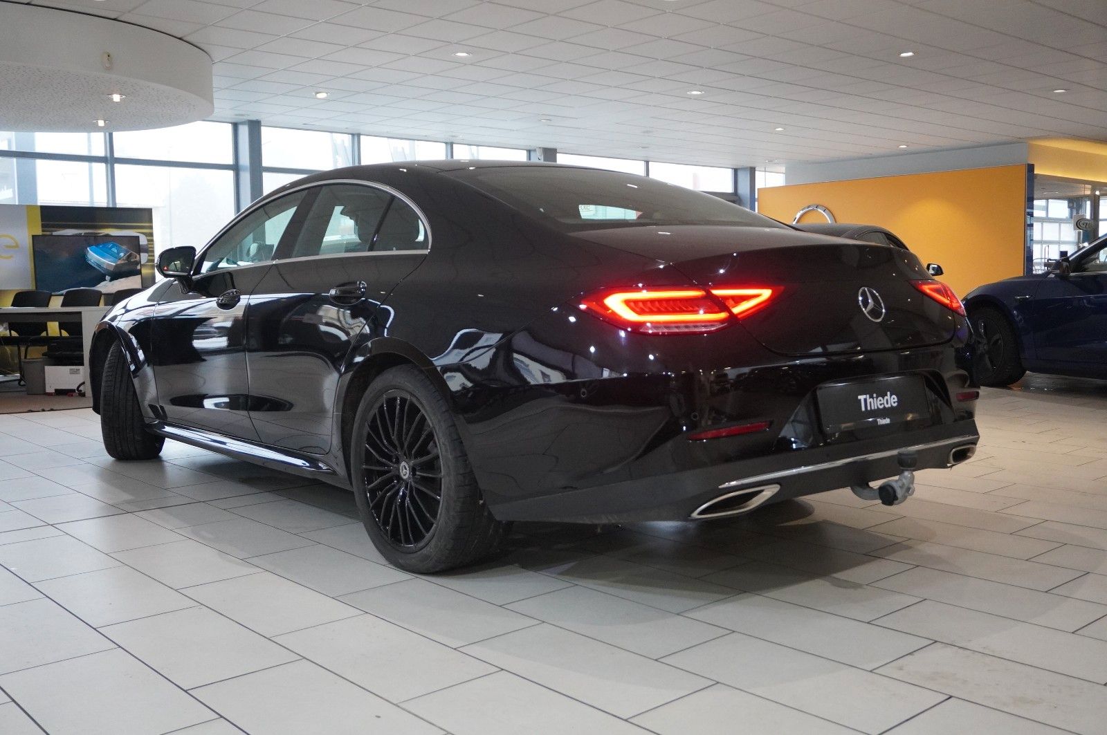 Fahrzeugabbildung Mercedes-Benz CLS 450 4MATIC 9G-TRONIC NAVI/360°/LED/HUD/AHK