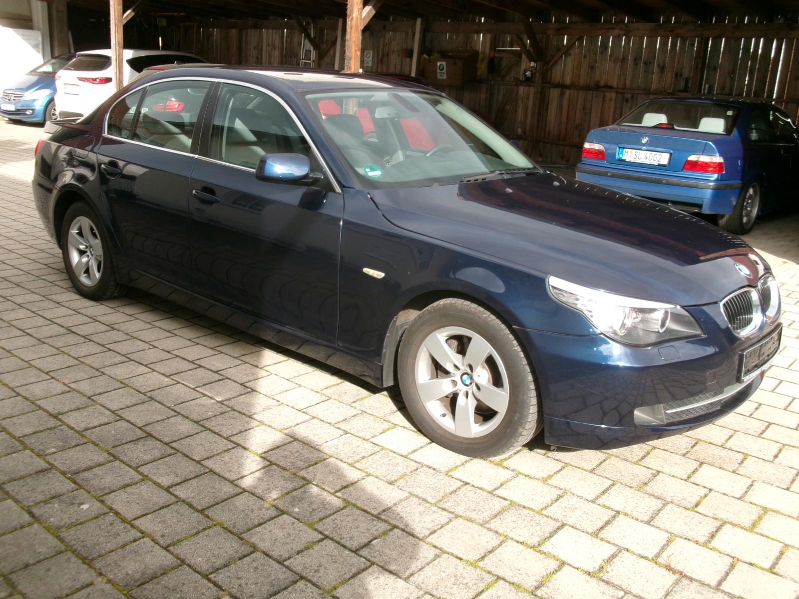 BMW 523 5 BERLINE 523 I / XENON | 190 ch | BVM | HAYON ÉLECTRIQUE | VOLANT EN CUIR
