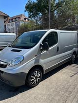 Opel Vivaro Transporter 1HD sehr gepflegt wenig KM - Opel: Transporter