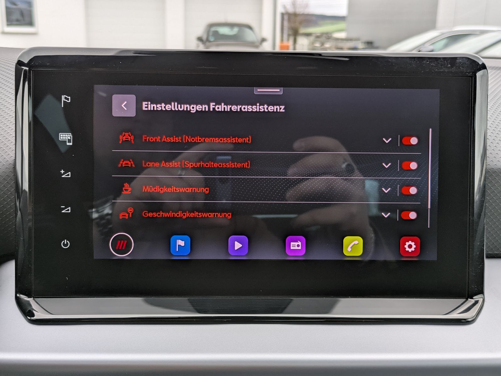 Fahrzeugabbildung SEAT Arona 1.5 TSI FR DSG AHK*ACC*LED*APP*DAB*KAMERA