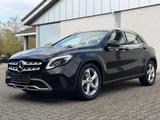 Mercedes-Benz GLA 180d CDI-Navi-Temp.-Teileder-ILS-Shz-Keyless - schwarze Mercedes-Benz GLA 180
