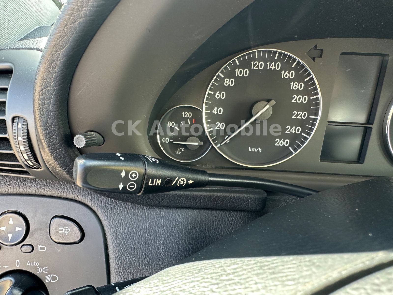 Fahrzeugabbildung Mercedes-Benz C 200 C T-Modell Kompressor Avantgarde/Xenon/PDC