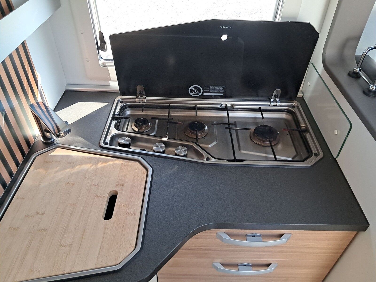 Fahrzeugabbildung Adria Coral Axess 670 DL