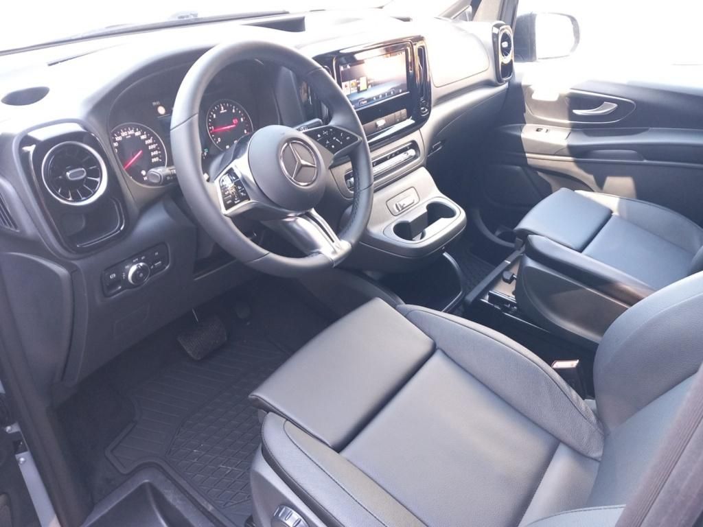 Fahrzeugabbildung Mercedes-Benz Vito 119 CDI Tourer Select lang LED*AHK*Navi