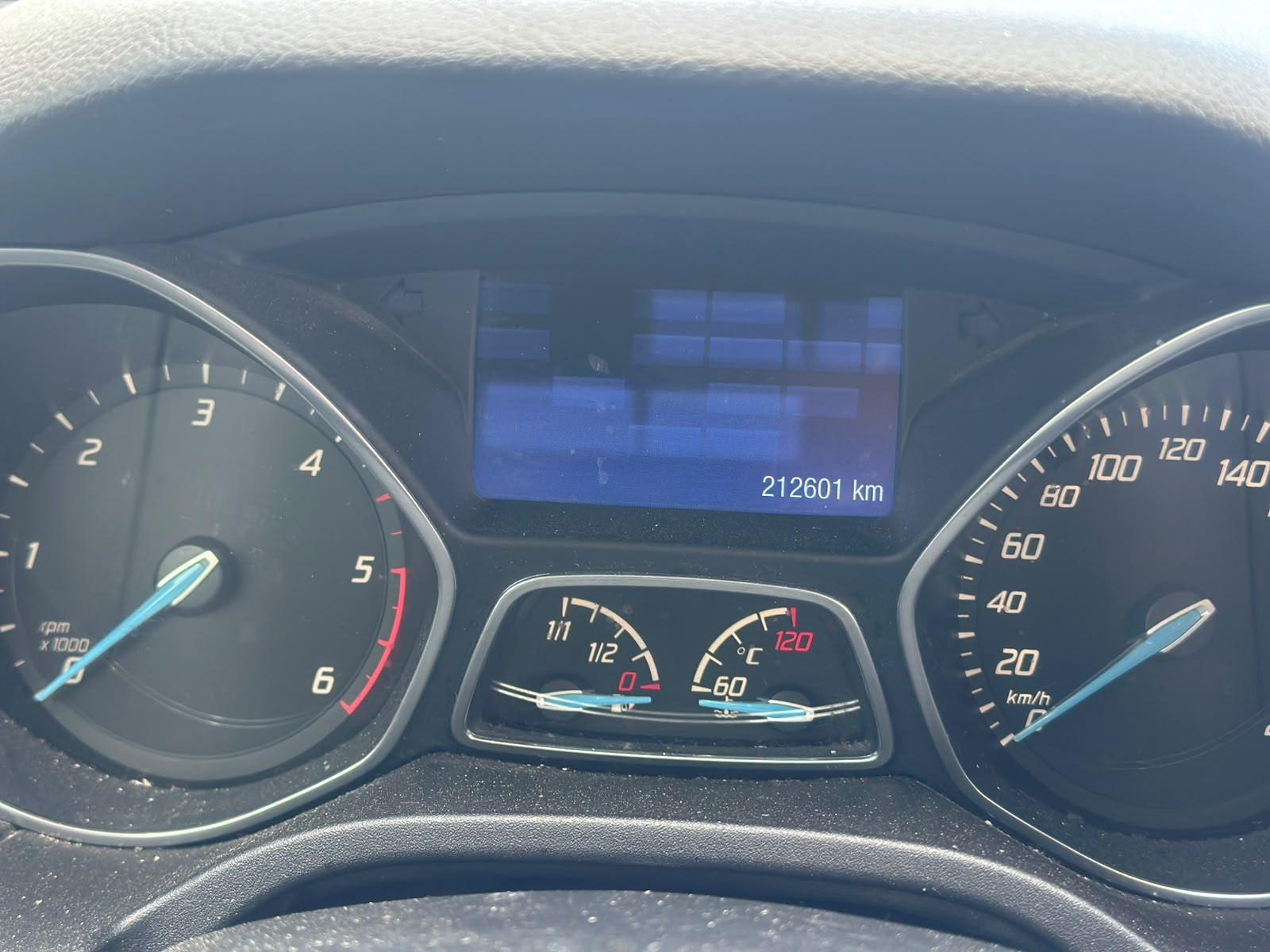 Ford Focus 2013 — photo 8