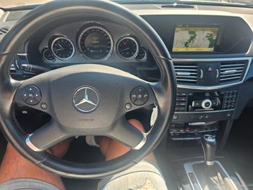 Mercedes E 250 - 4