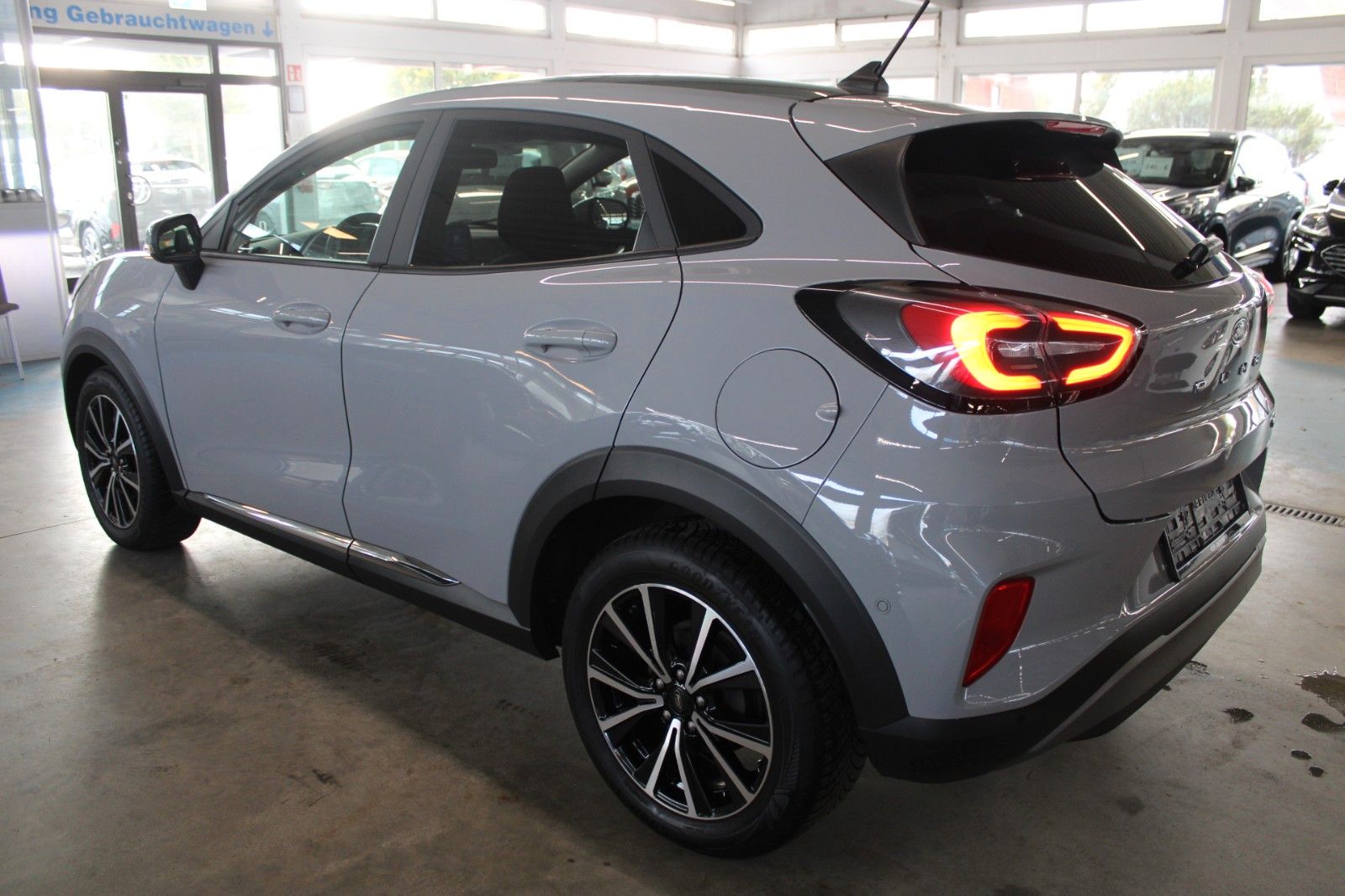 Fahrzeugabbildung Ford Puma MHEV Titanium LED Schiebedach WinterPaket