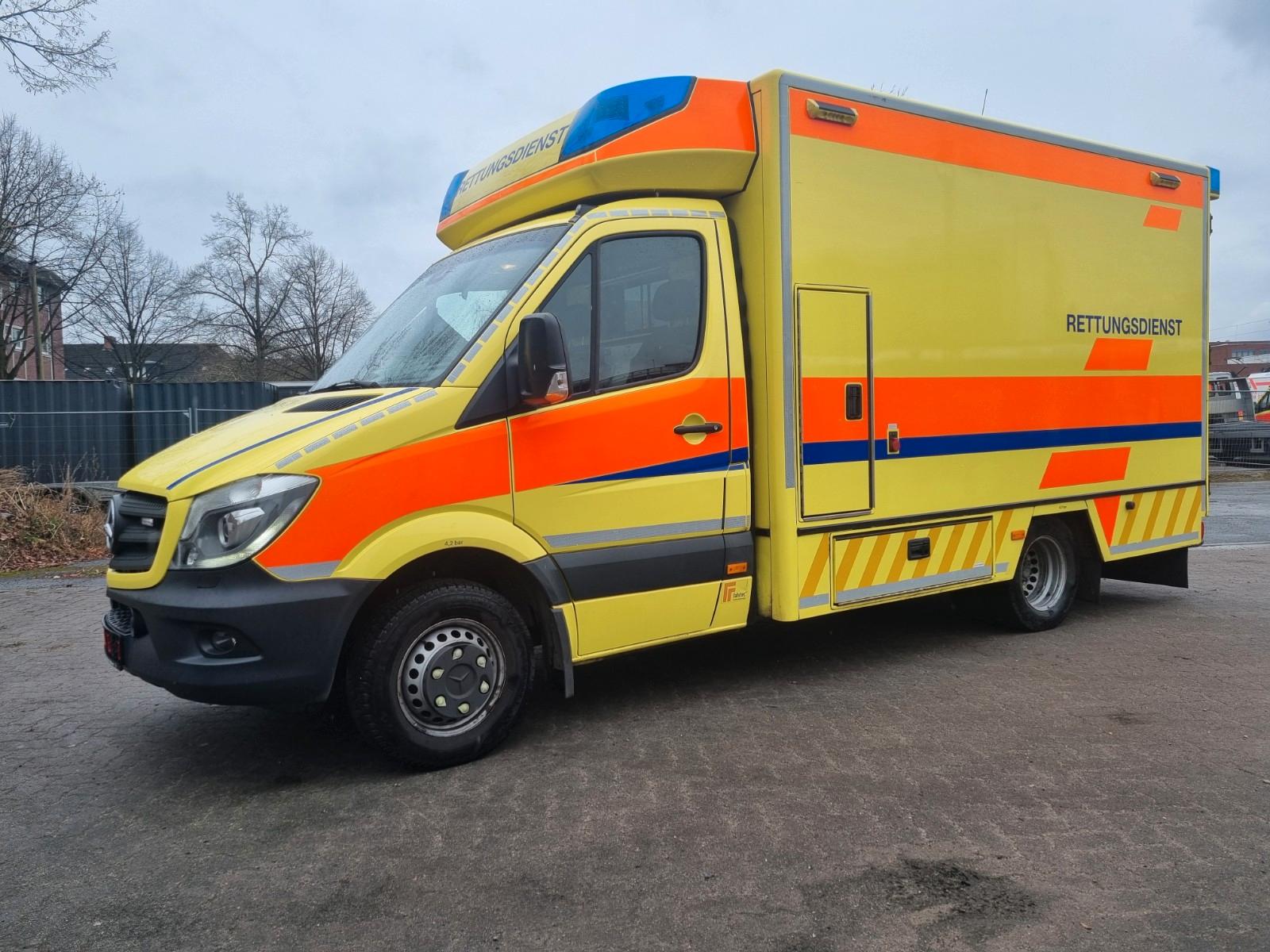 Mercedes-Benz Sprinter Rettungswagen Fahrtec