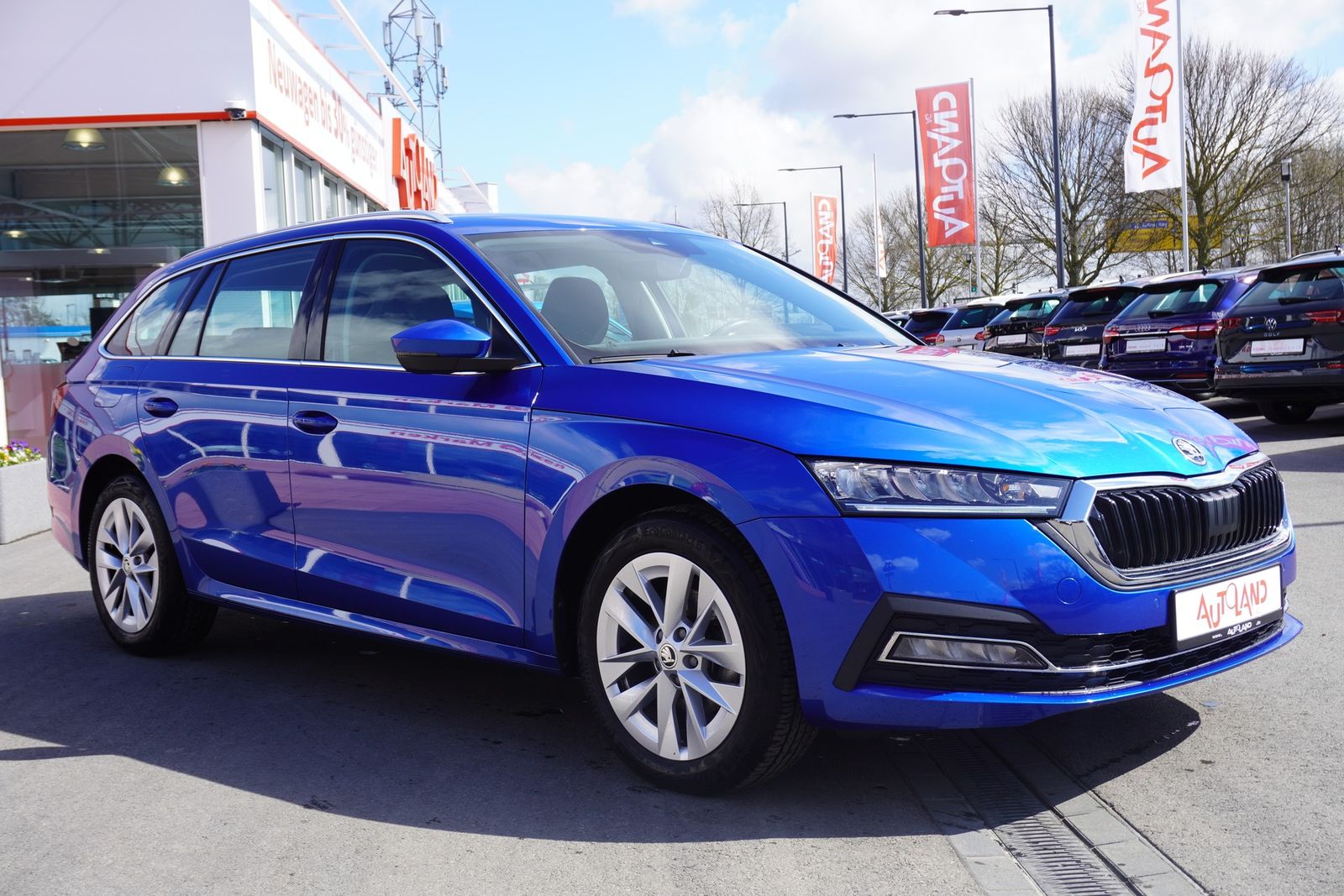 Skoda Octavia Combi 2.0 TDI DSG Style ACC LED Navi PDC imagem 3