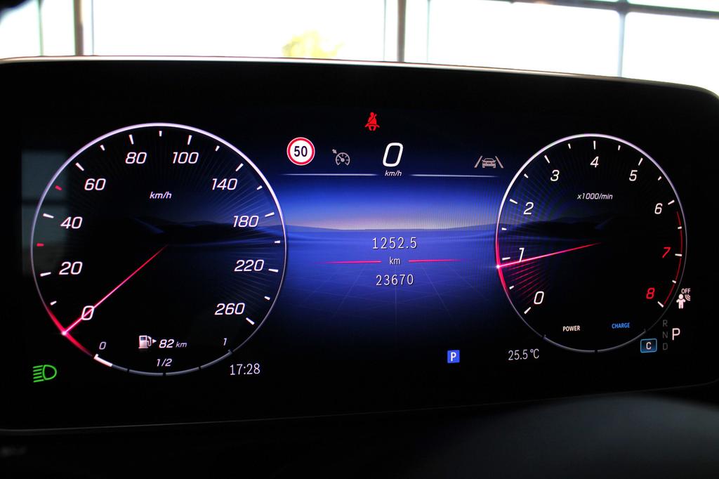 Mercedes-Benz CLE 200