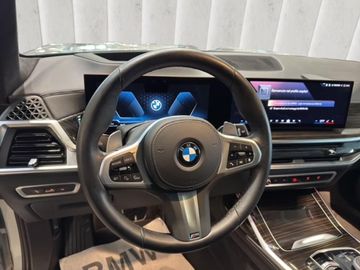 BMW X7 - 9