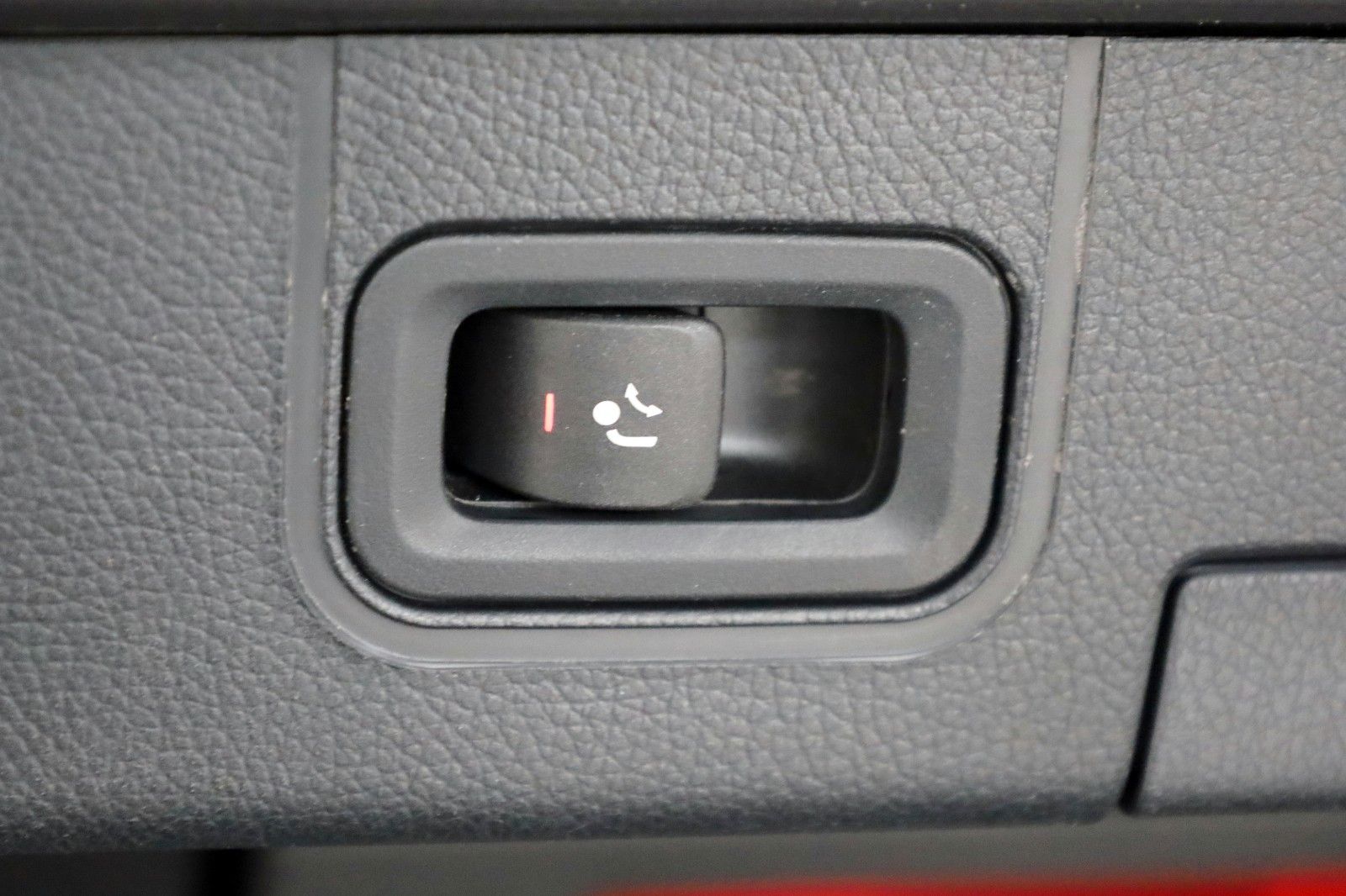 Fahrzeugabbildung Mercedes-Benz CLA 200 d Coupe Leder,Navi,LED,SH,Kamera,AHK