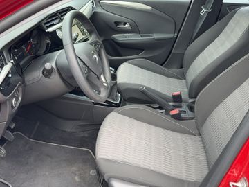 Fotografie des Opel Corsa F Sitzheizung Tempomat Bluetooth USB