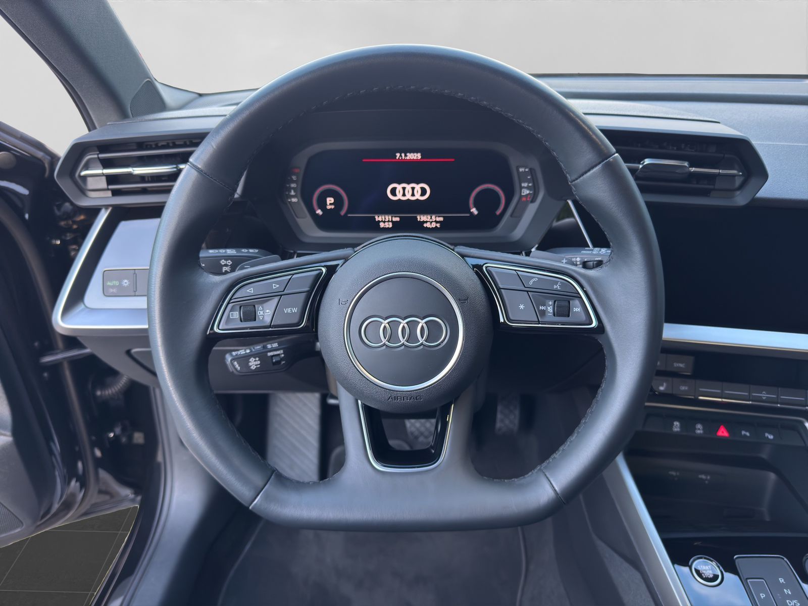 Fahrzeugabbildung Audi A3 Sportback 35 2.0 TDI S line Alu LED AHK Navi