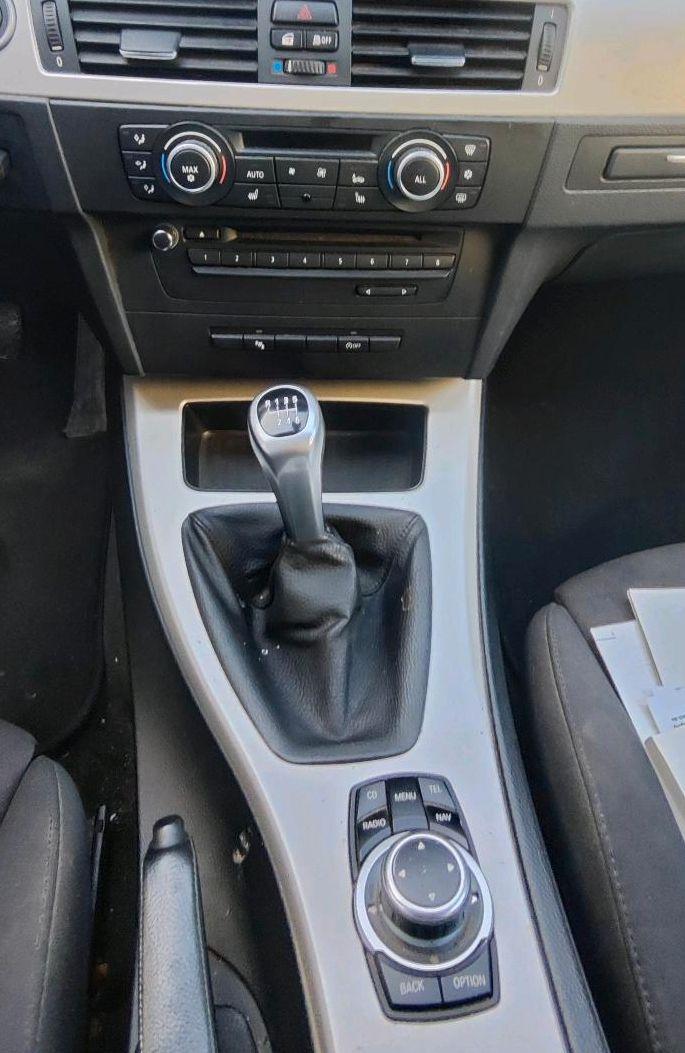 BMW 320 2012 — photo 13