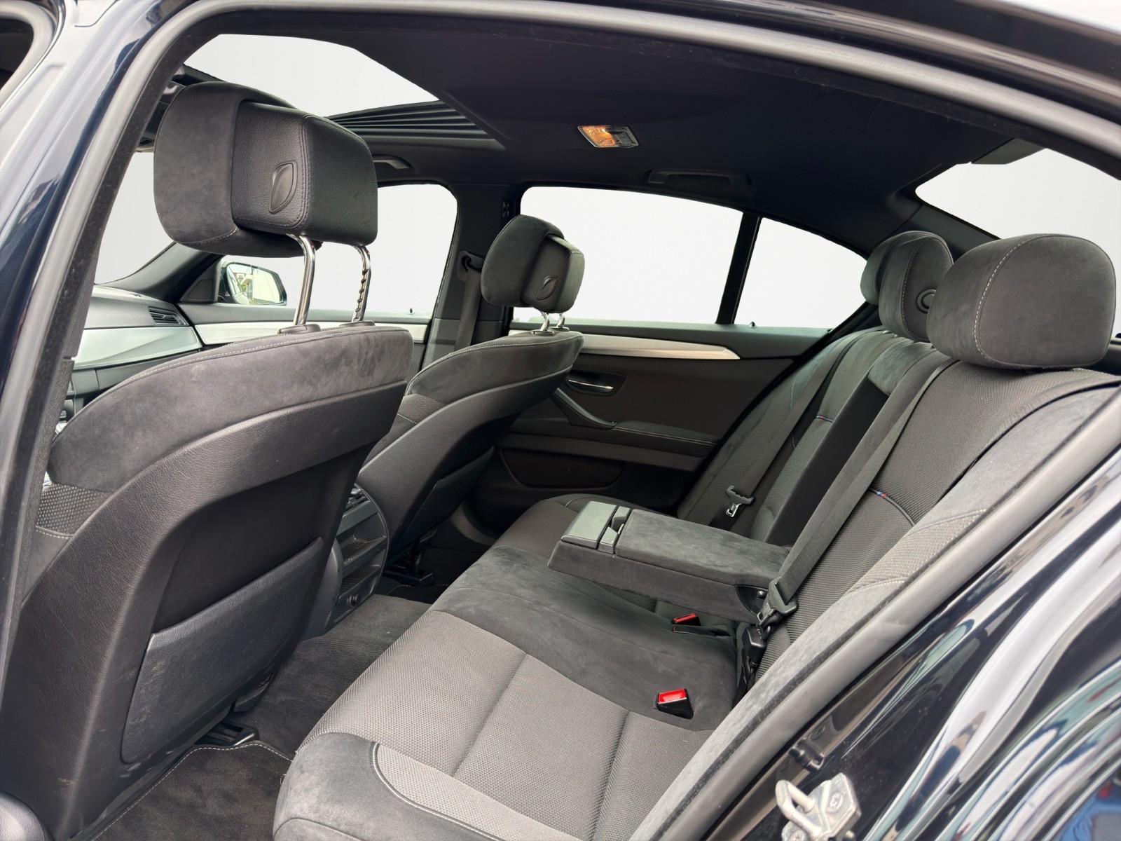 BMW 528i F10 M Sport | 245 ch | BVA | Toit ouvrant | Caméra de recul | Sièges chauffants | Bi-xénon | GPS Professional