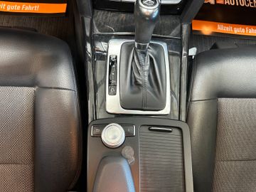 MYAUTOCENTER – Gebraucht- und Jahreswagen mit Werkstattservice in Pfaffenhofen Mercedes-Benz E 200 *AHK*Abstandstempo*Teilleder*Szhz*
