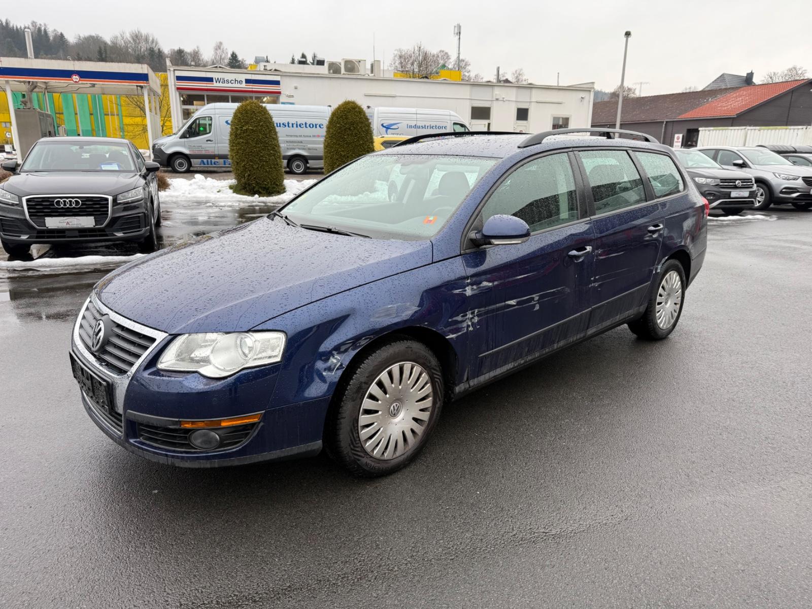Volkswagen Passat 1.6 Variant *Seitenschaden*