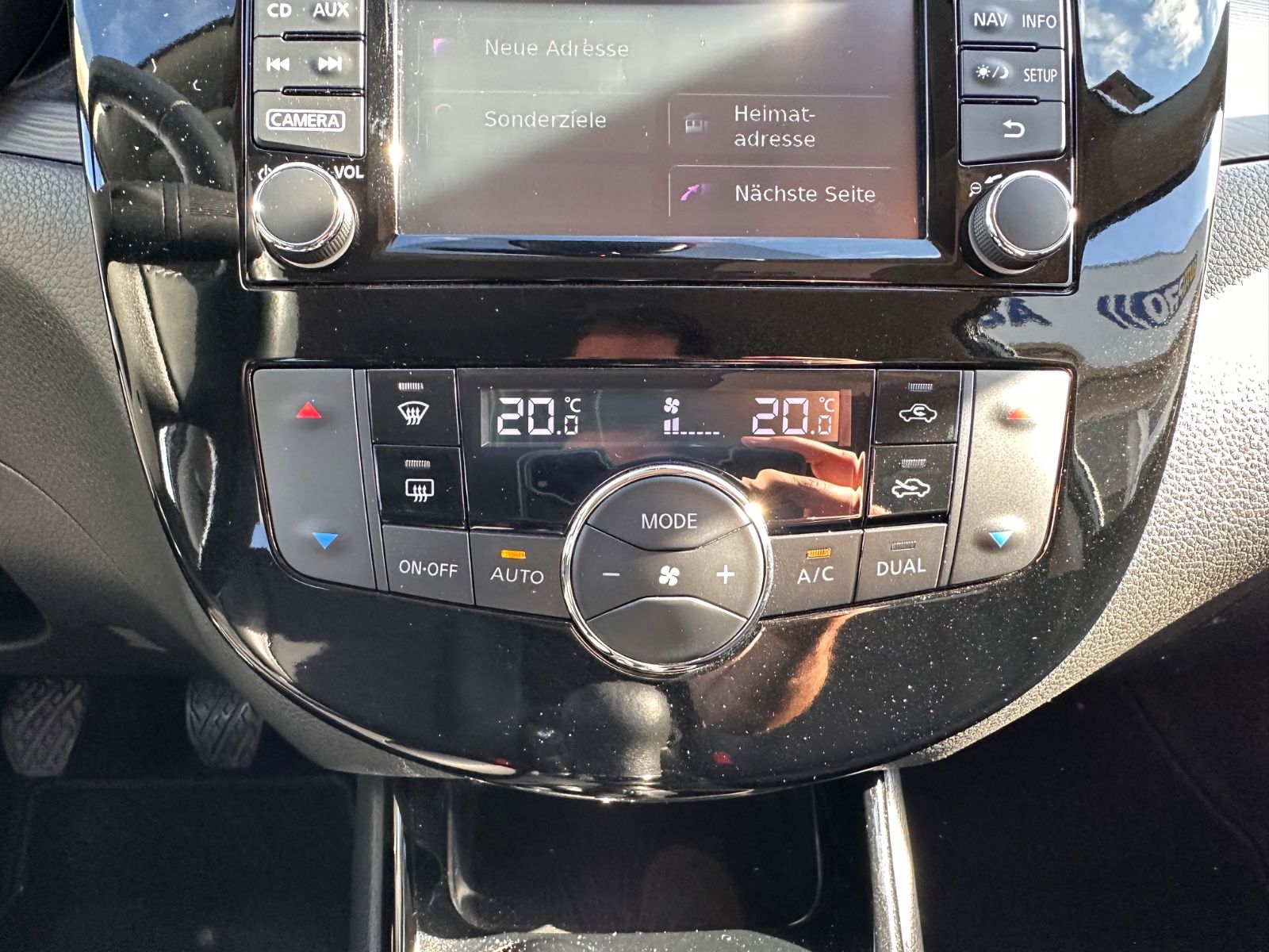 Fahrzeugabbildung Nissan Pulsar N-Connecta 1.2 DIG-T AHK/Kamera/GRA/SHZG