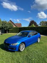BMW 328i - - schwarze BMW 328