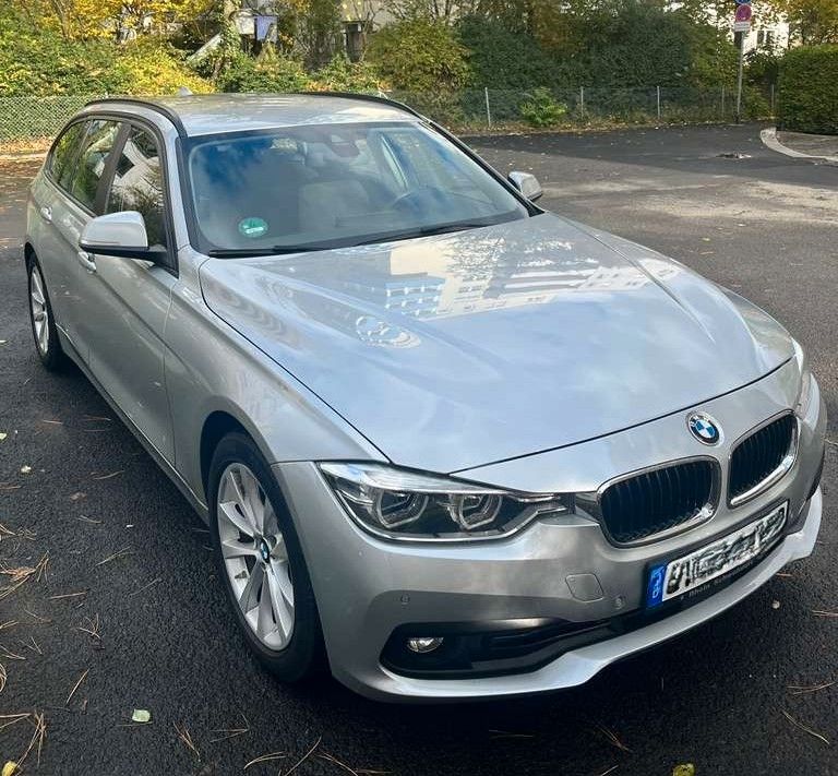 BMW 320