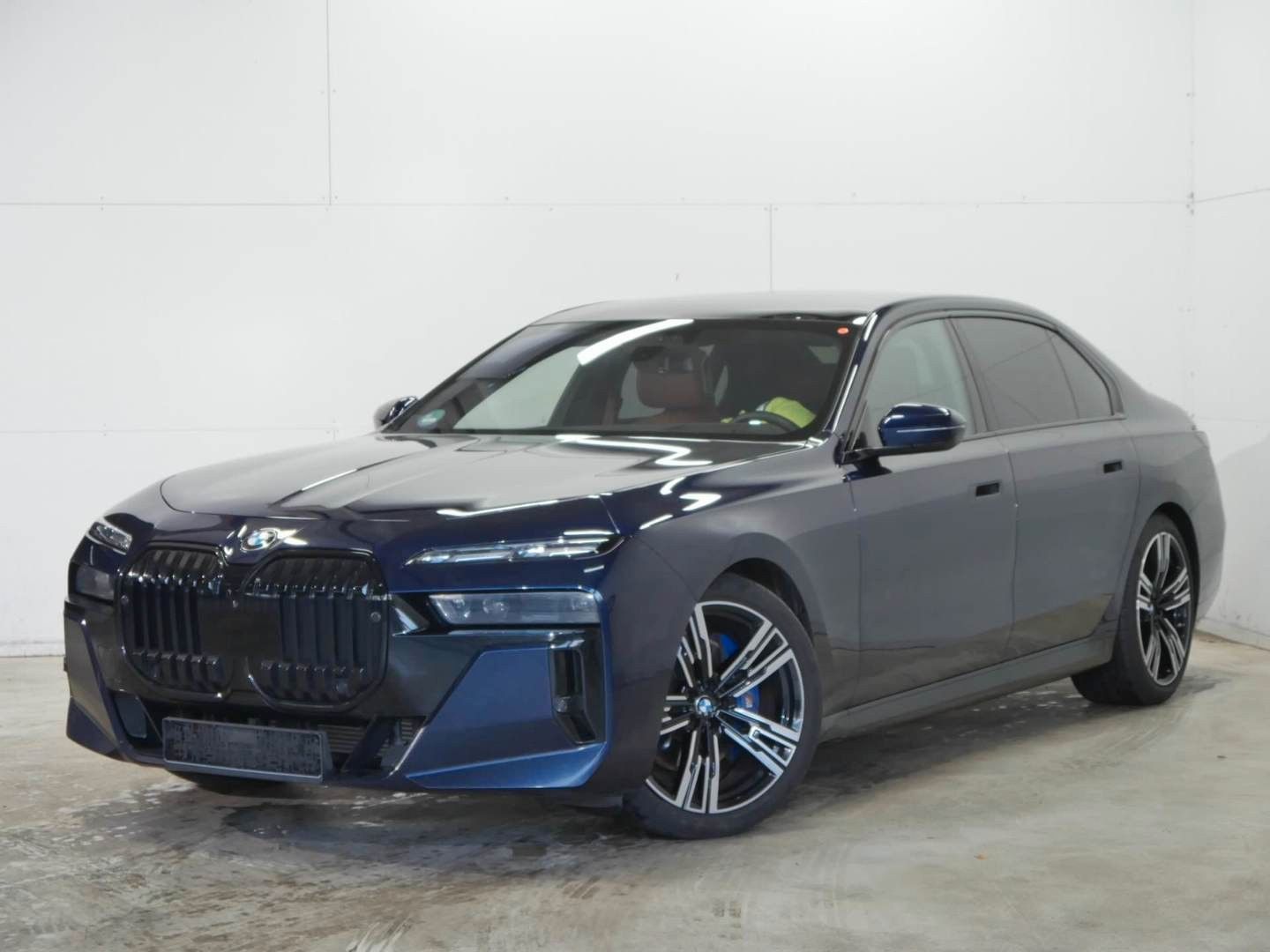 BMW 740 d xDrive M Sport DVD*B&amp;W*LedBraun*NP159