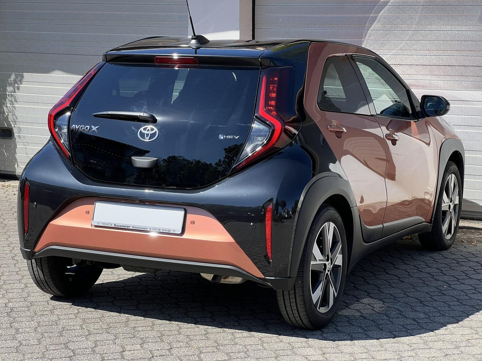 Toyota Aygo X Hybrid 1.5l Teamplayer Technik-P.
