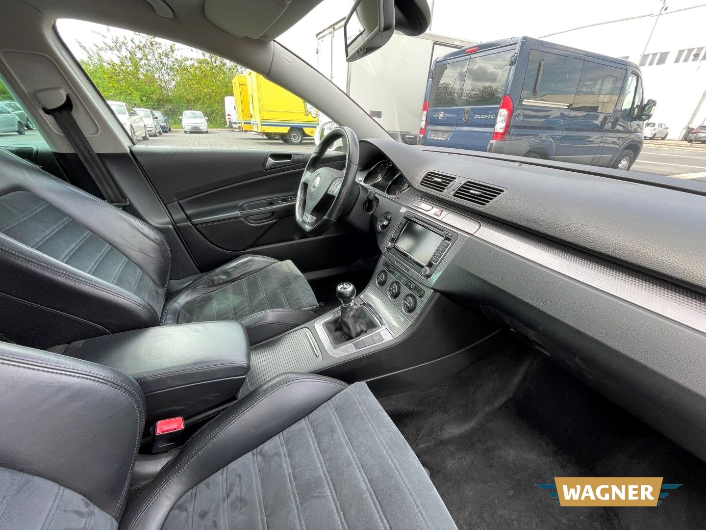 Fahrzeugabbildung Volkswagen Passat Variant Highline R-Line Motorschaden