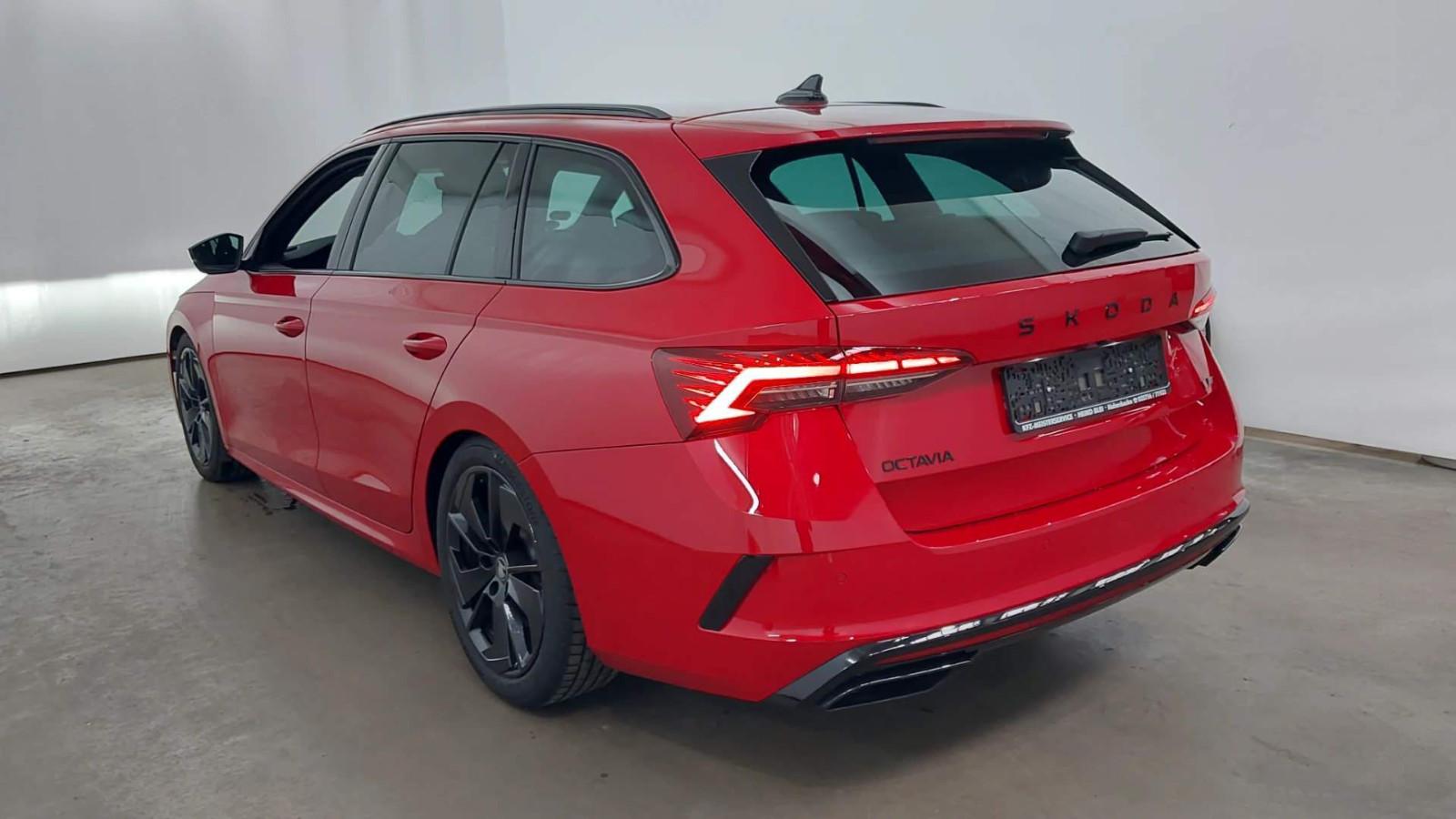 Skoda Octavia RS DSG ACC Navi Sportsitz VIRTUAL 1.Hand