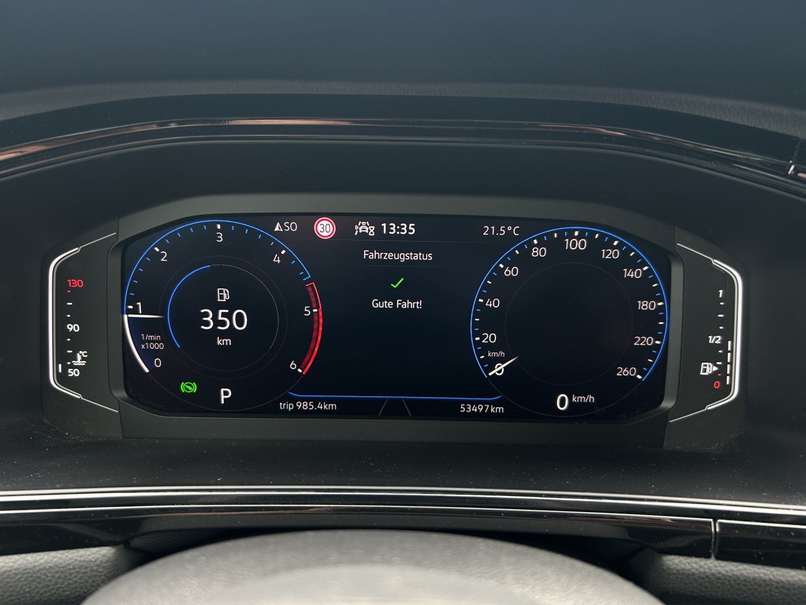 Fahrzeugabbildung Volkswagen T-Roc TDI Style DSG Matrix Navi ACC RFK Pano SHZ
