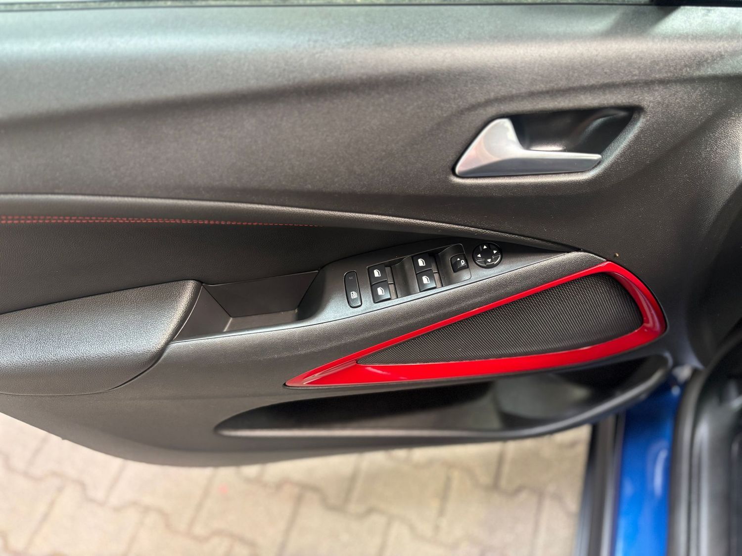 Fahrzeugabbildung Opel Crossland X GS Line#LED#Spur#Ambiente#Kamera
