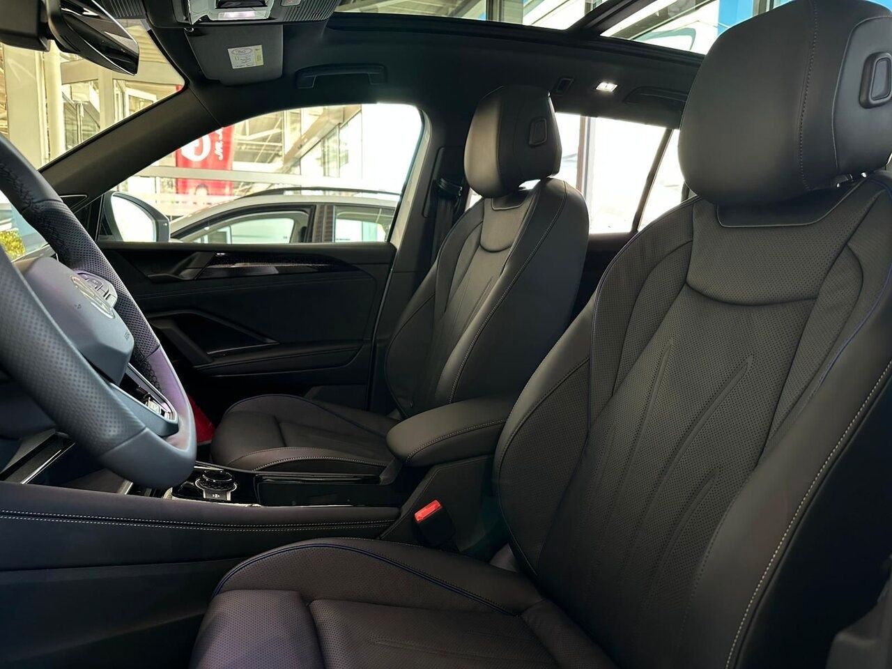 Volkswagen Tiguan - Bild 13