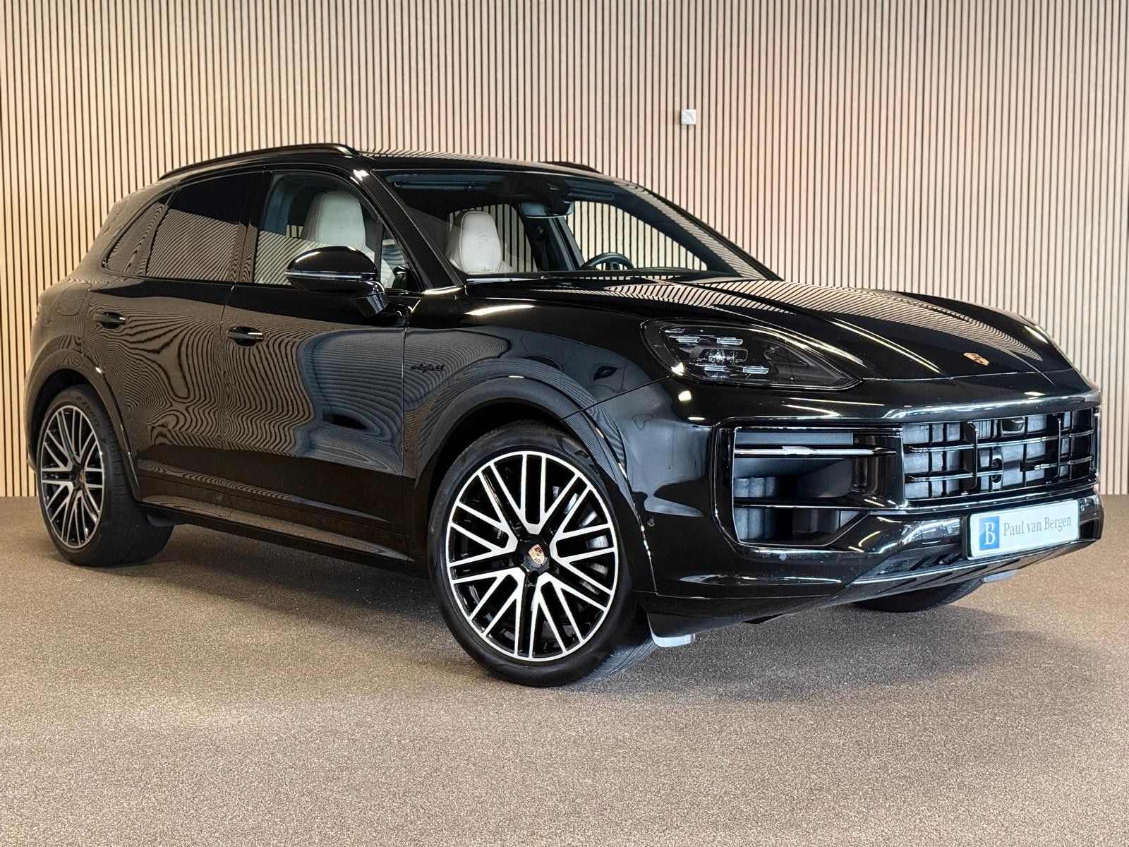 Porsche Cayenne 3.0E-Hybrid SPORT DESIGN-PANO-VOLL