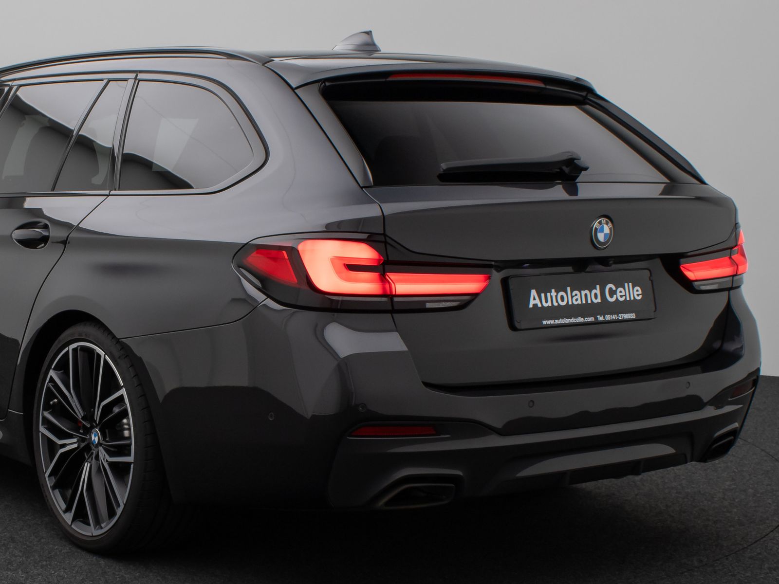 Fahrzeugabbildung BMW 540d xD M Sport Pro Kamera HUD DAB H/K AHK Alarm