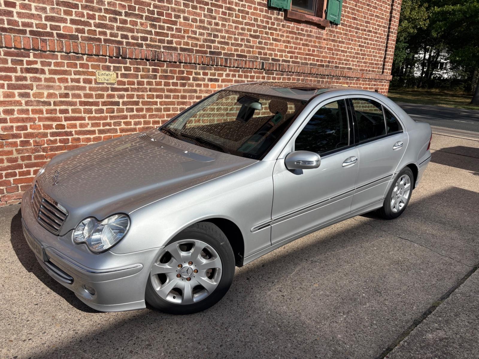 Mercedes-Benz C 240 Elegance kein Rost im Bestzustand