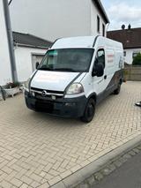 Opel Movano 2,5 cdi  TÜV neu bitte Beschre... - gebrauchte Opel Movano aus dem Jahr 2004